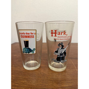Set of 2 Promotional Pint Glasses Guinness Turtle + Oregon Lottery Keno Beer Bar